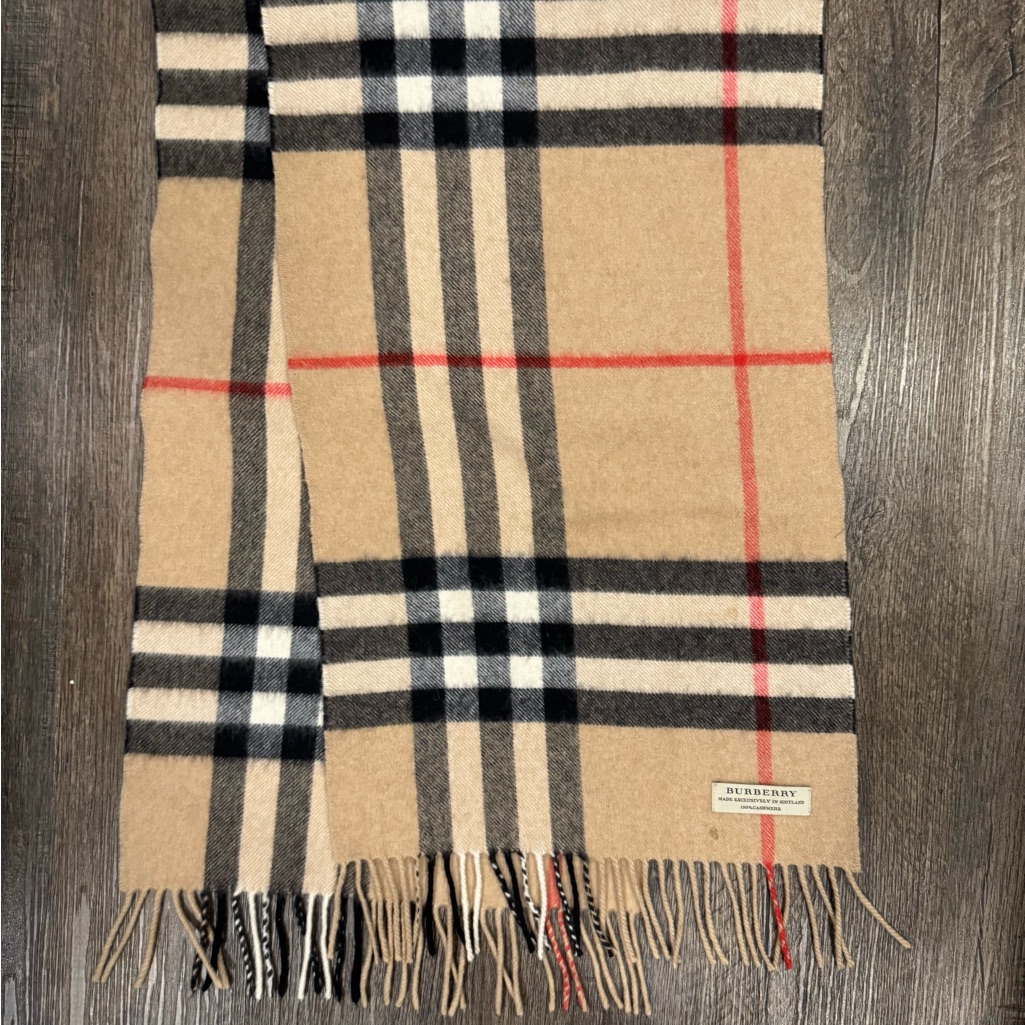 Burberry 100% Casmere Made In Scotland Beige And Black Giant Check Plaid Scarf.